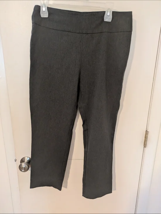 new directions Black Cropped Ponte Slim Pants - Picture 1 of 4